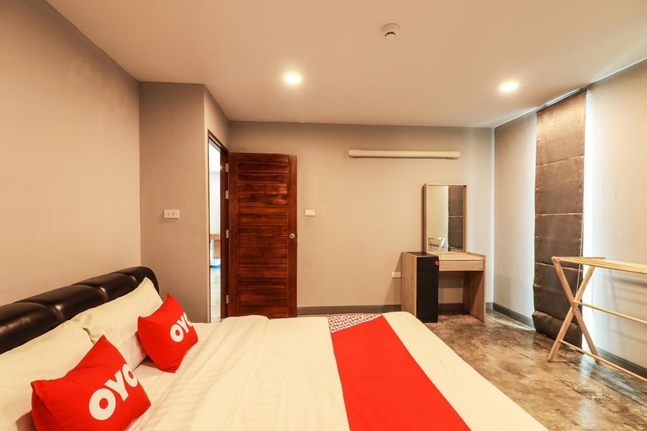 Oyo 150 3Q Chiangmai Residence Чіангмай Екстер'єр фото